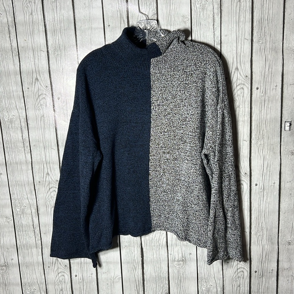 Peace Love World Two Tone Sweater Size Small - Picture 2 of 11